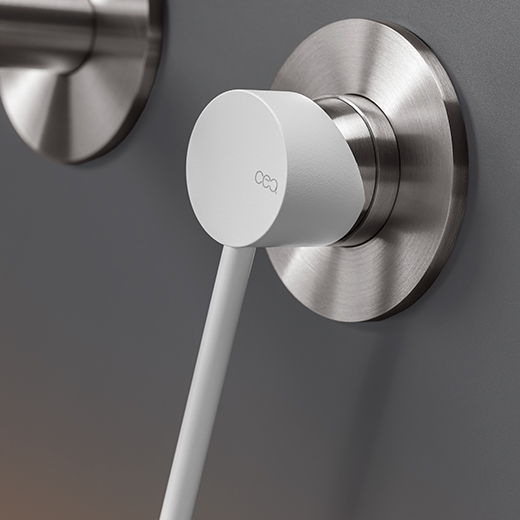 Смесители Настенный смеситель с краном и цветной ручкой. Длина макс. 215 мм GAS06 