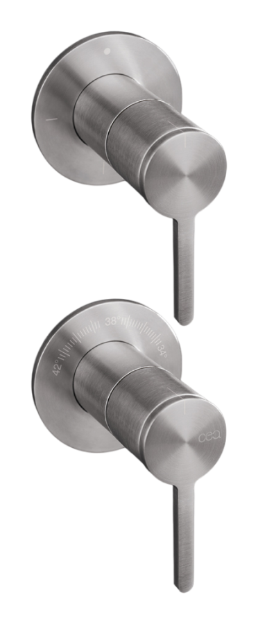 Смесители Термостат Innovo, настенный, на 2 отверстия, 2/3-х ходовой переключатель, Acqua Stop System, внешняя часть, цвет сатинированная сталь 