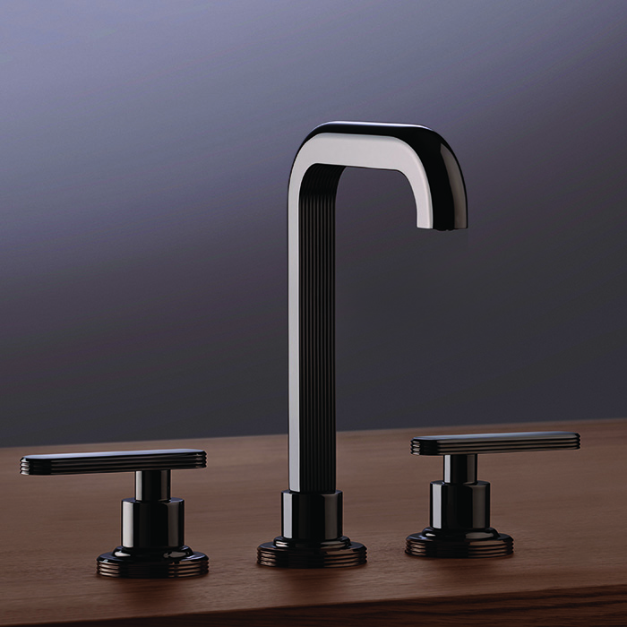 Смеситель для раковины высокий ,на 3 отв. излив 150 мм донный клапан click-clack, цвет черный хром