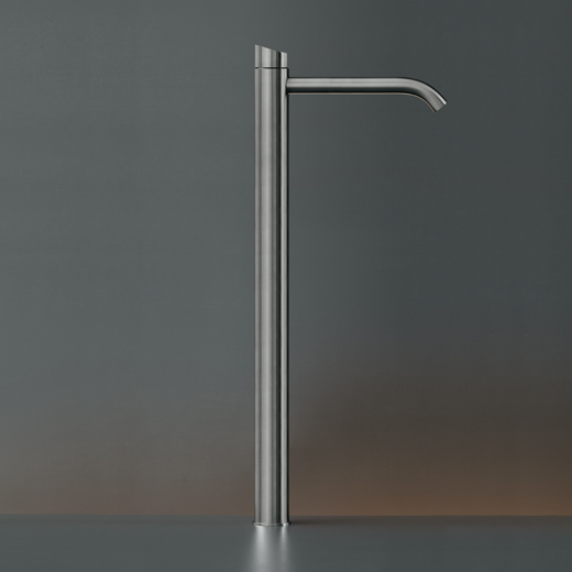 Смесители Настольный смеситель для раковины. Высота 515 мм 