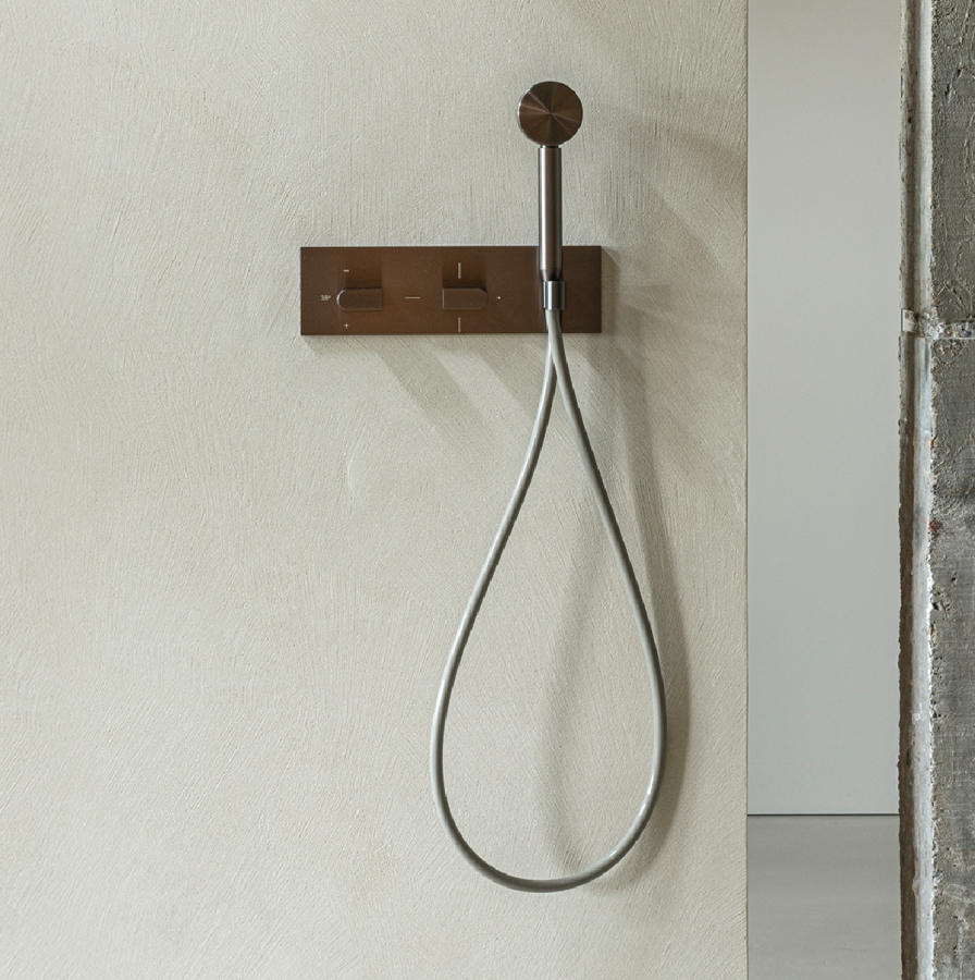 Смесители Смеситель для душа Sixty, с термостатом, на 3 позиции, с ручным душем диаметром 70 мм, шланг 1500 мм, цвет Black Ivory 