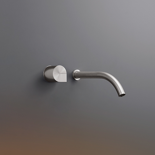 Смесители Настенный смеситель 